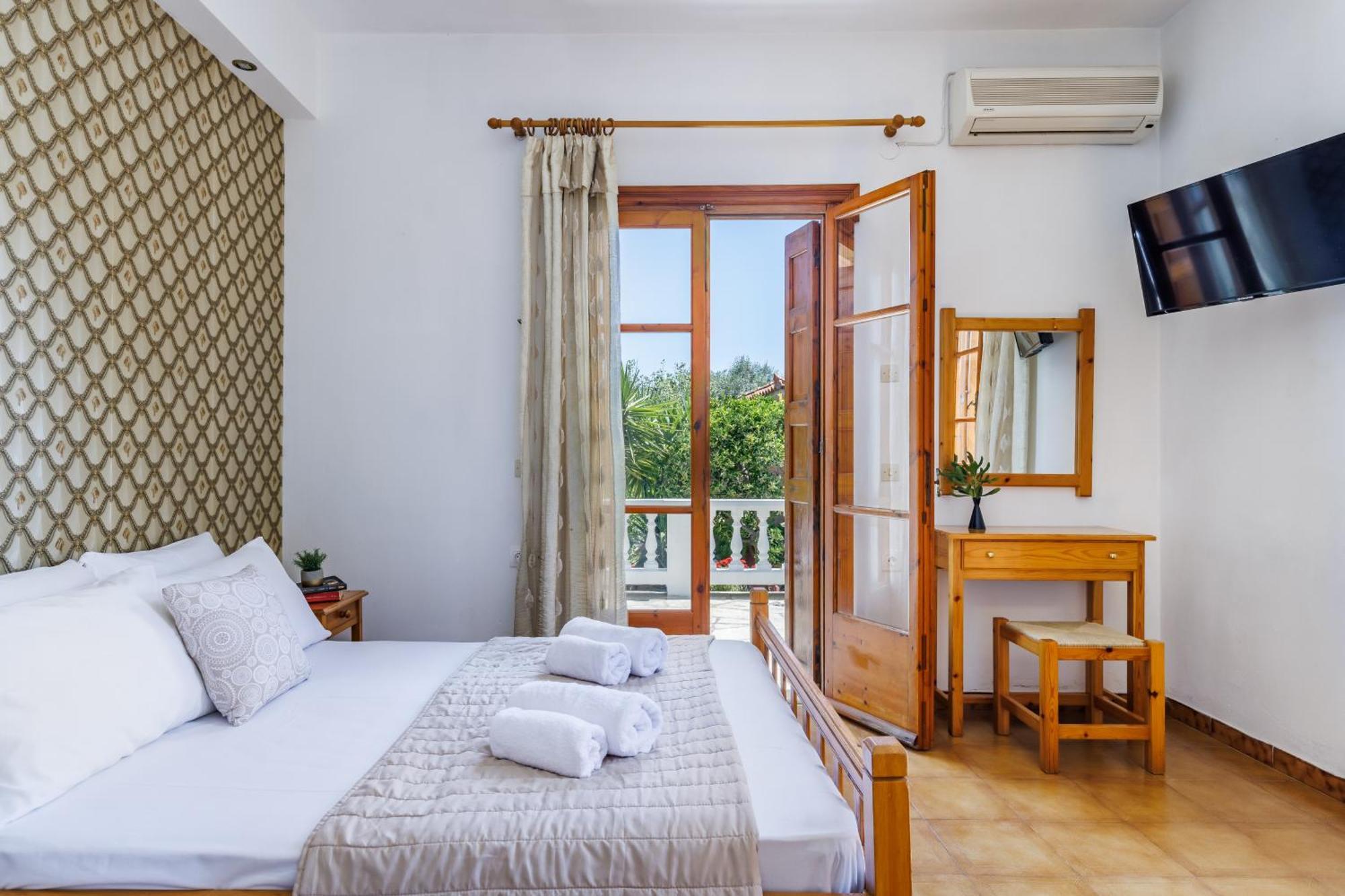 Panagou Studios Skopelos Habitación foto